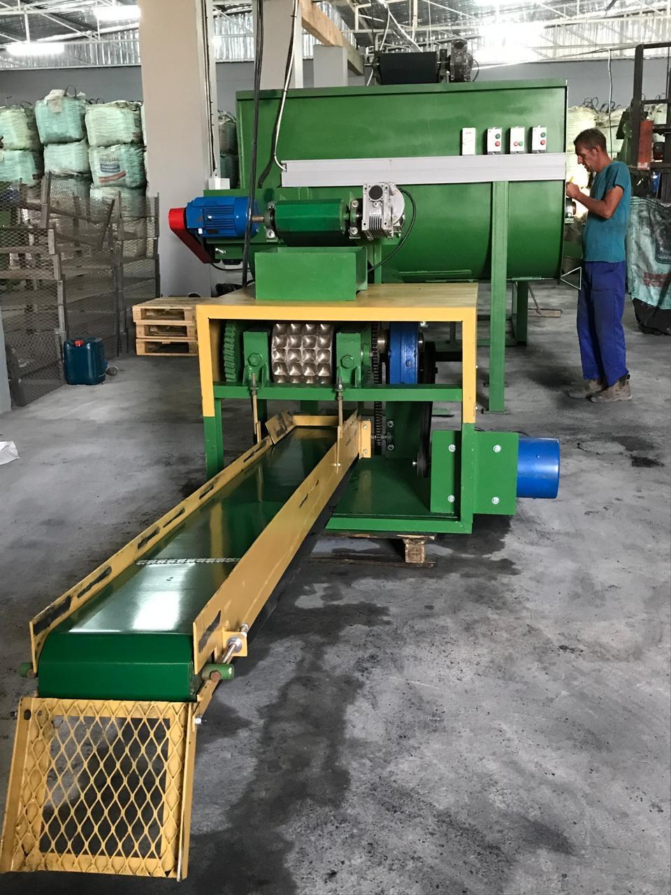Complete briquette production system converting biomass waste into valuable fuel briquettes thumbnail 5