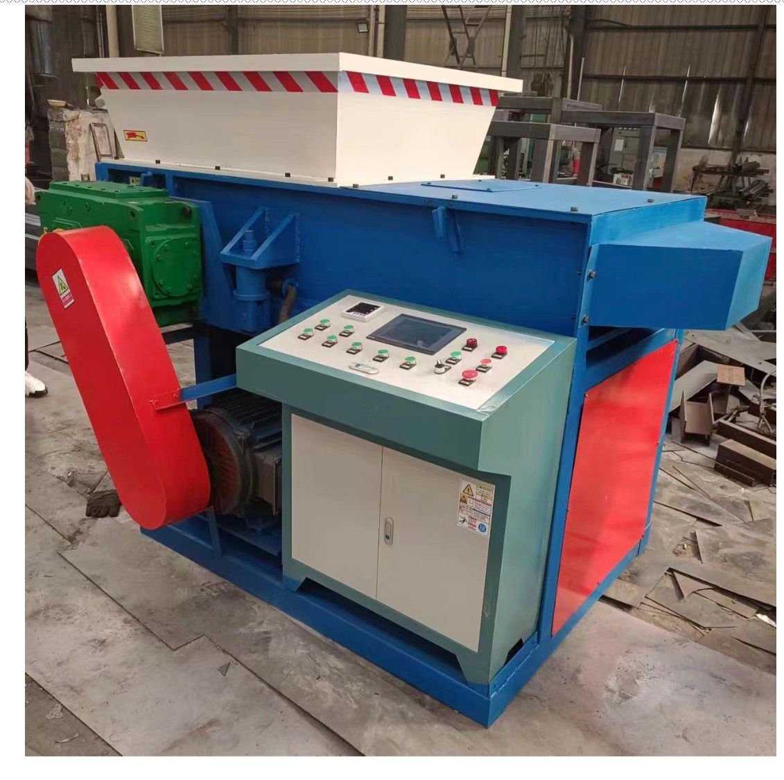 Model SSJ 300 High-Torque Slow-Speed Double-Shaft Shredder thumbnail 2