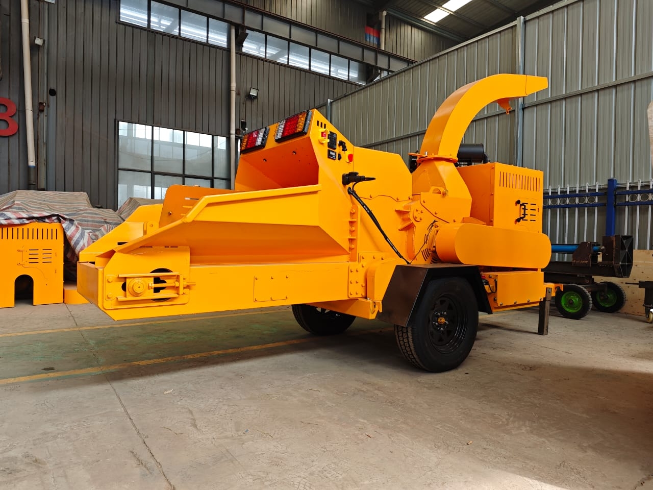 RSS 6175 Hydraulic-Feed Wood Chipper – Up to 197 HP thumbnail 4